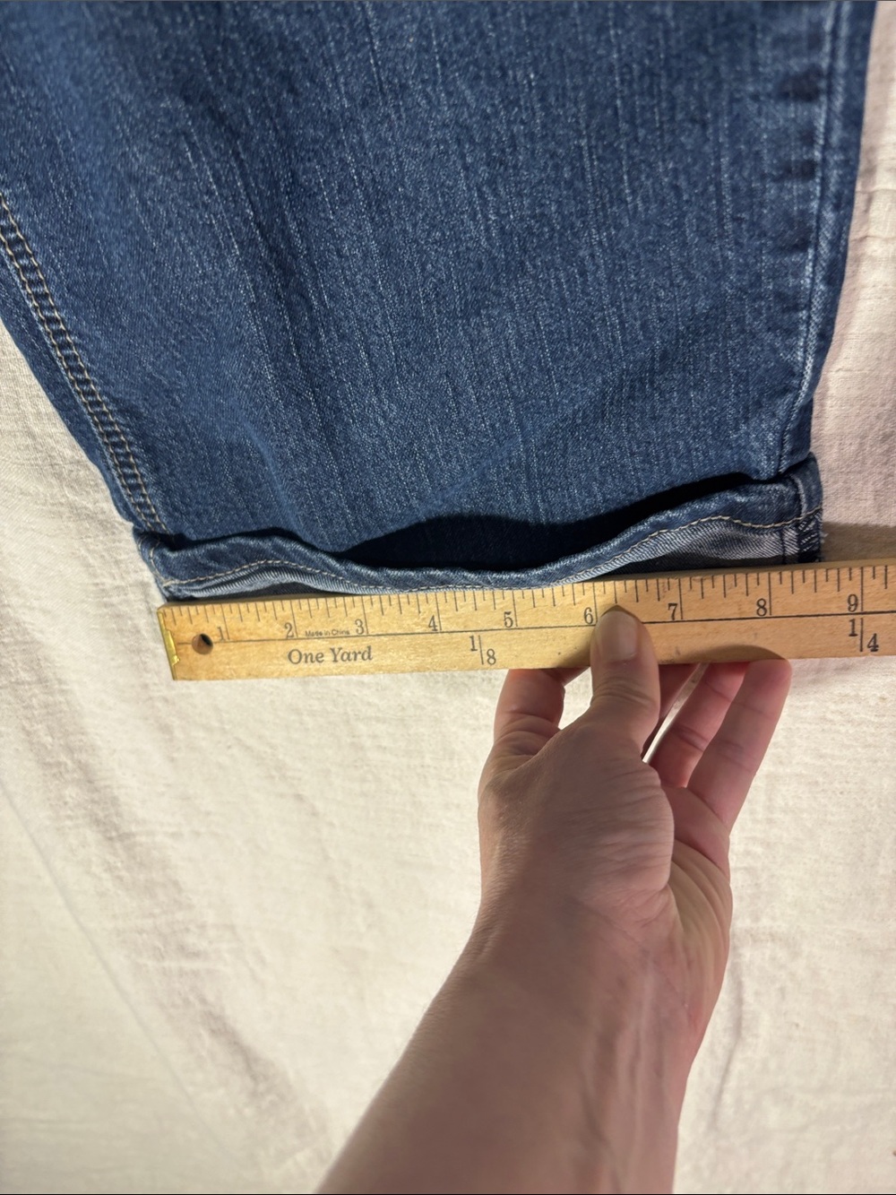 Christopher & Banks Cuffed Denim Capri Jeans Size 12 Dark Wash Stretch - Picture 7 of 8